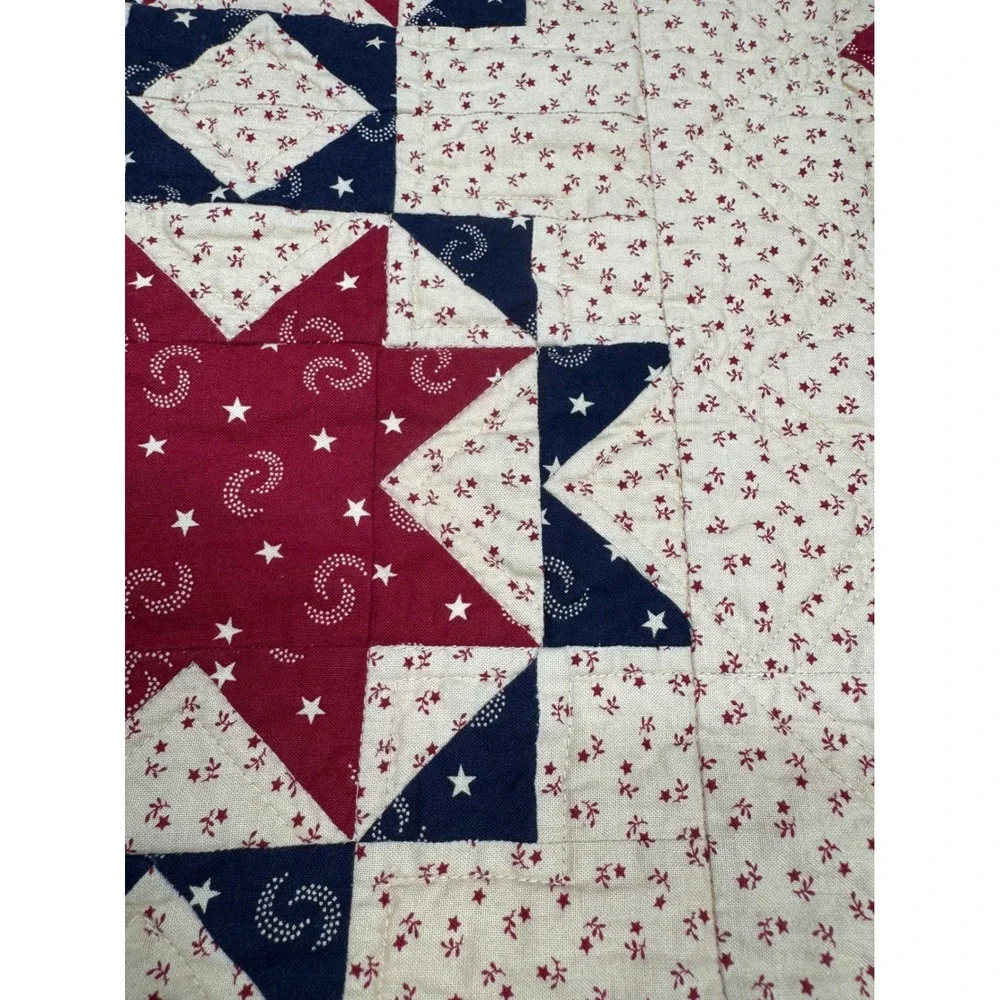 VTG 2002 Quilted Table Runner Americana Star Patchwork Red Navy Cream 81x16.5
